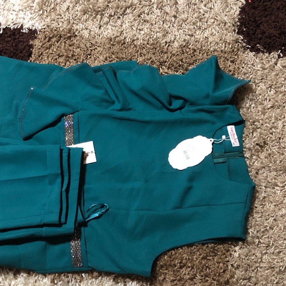 Women cut suit